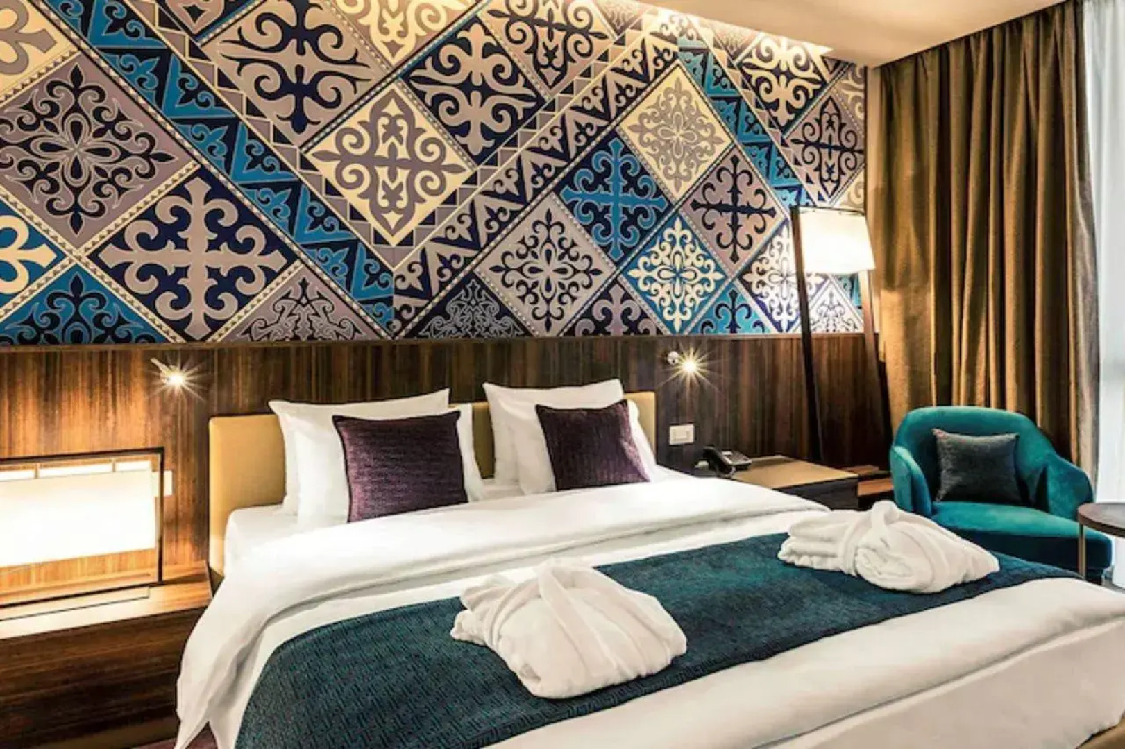 Отель Mercure Almaty City Center