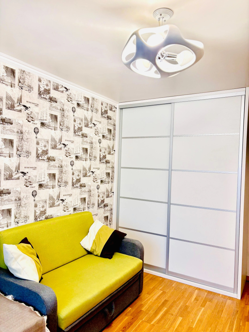 Квартира Просторная 2хкомнатная возле метро