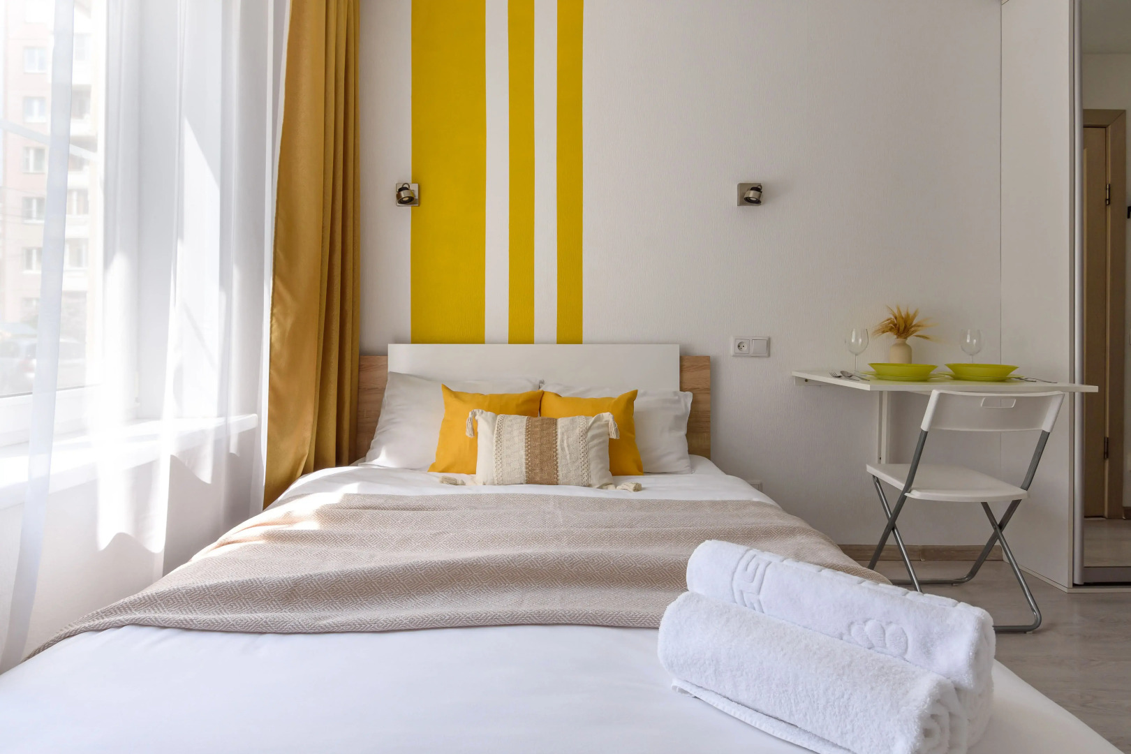 Апартаменты KrasLoft на Взлётной на двоих