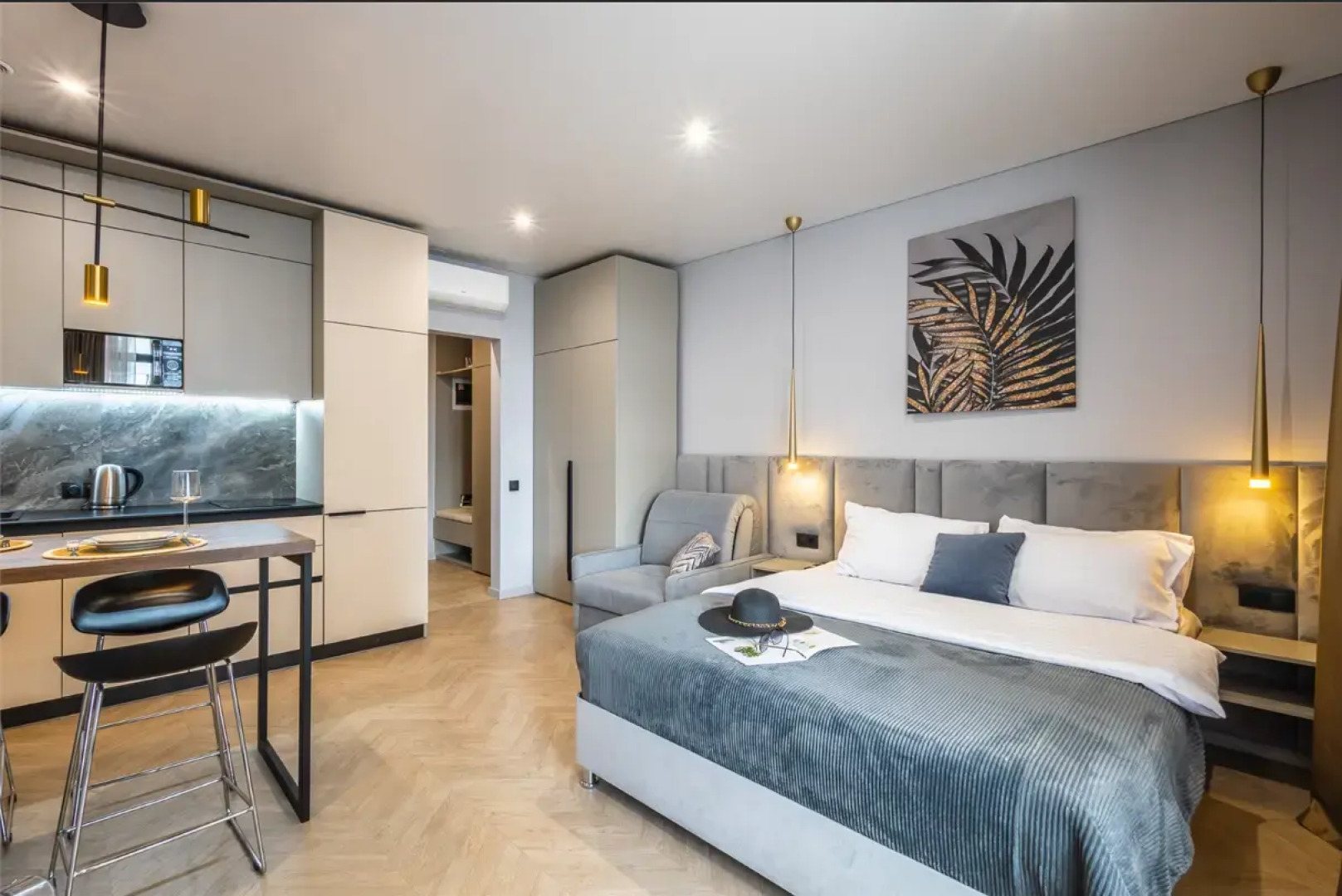 Апартаменты Крымский Рей Студия Africa боковой вид на море