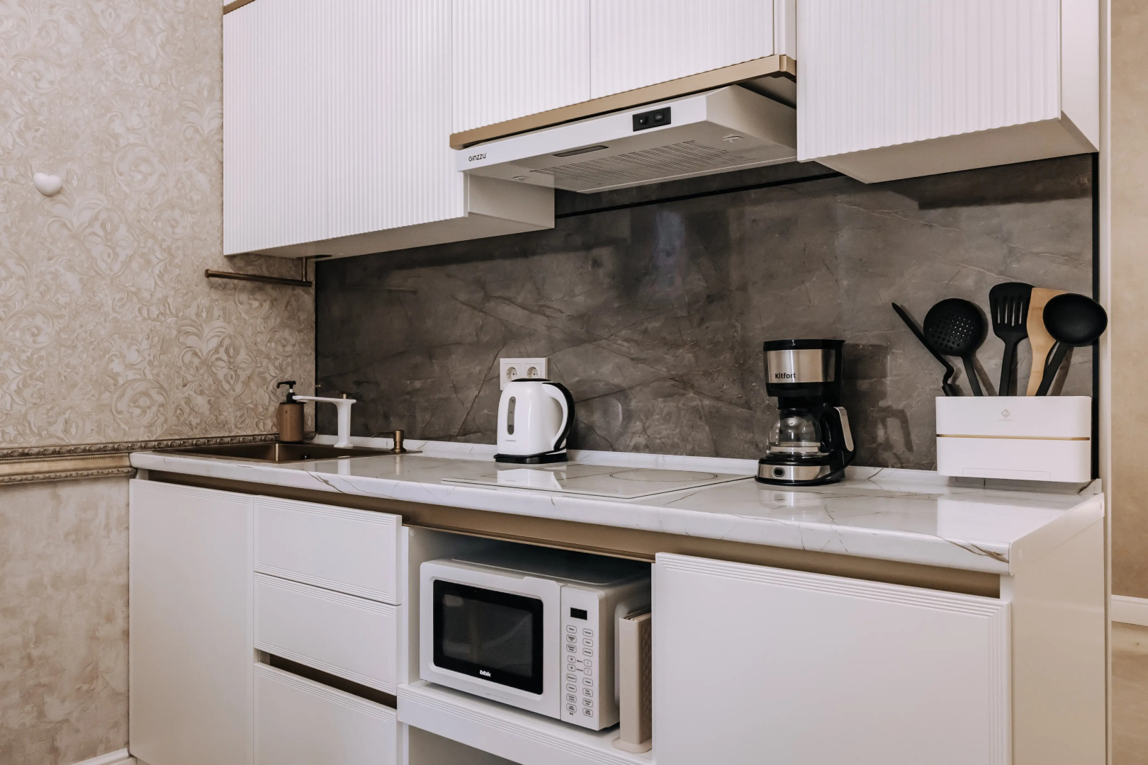 Апартаменты Urban Кот Gold