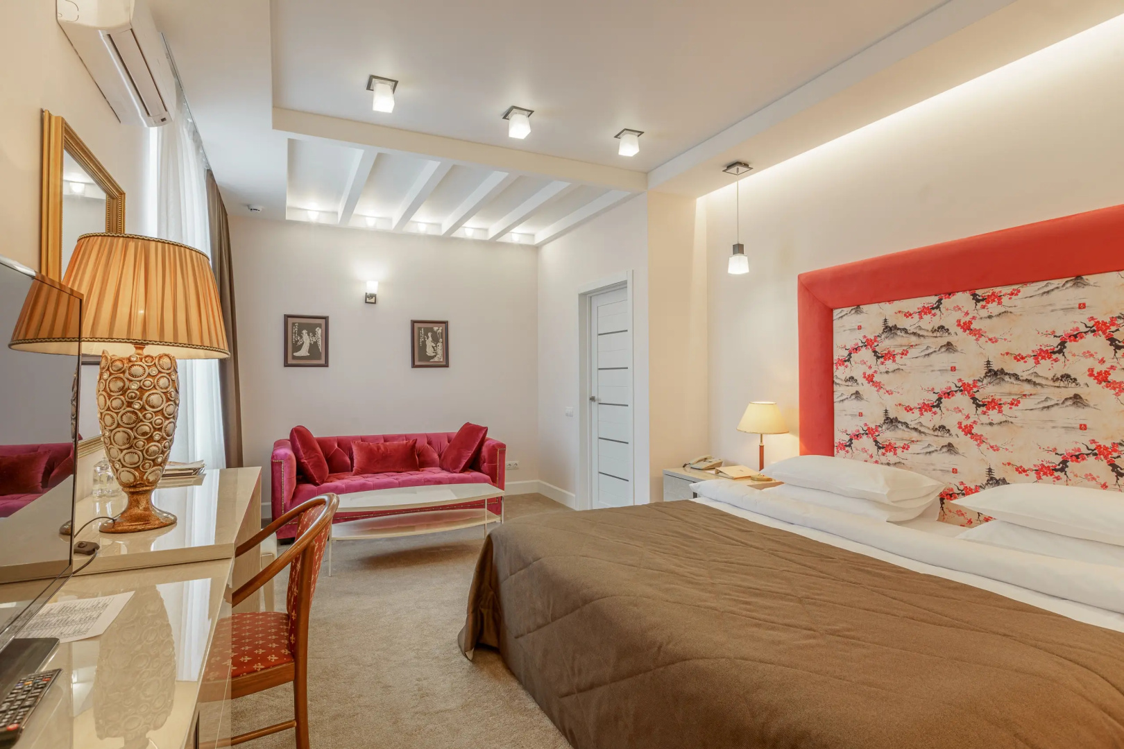 Загородный отель ЯР Hotel&SPA