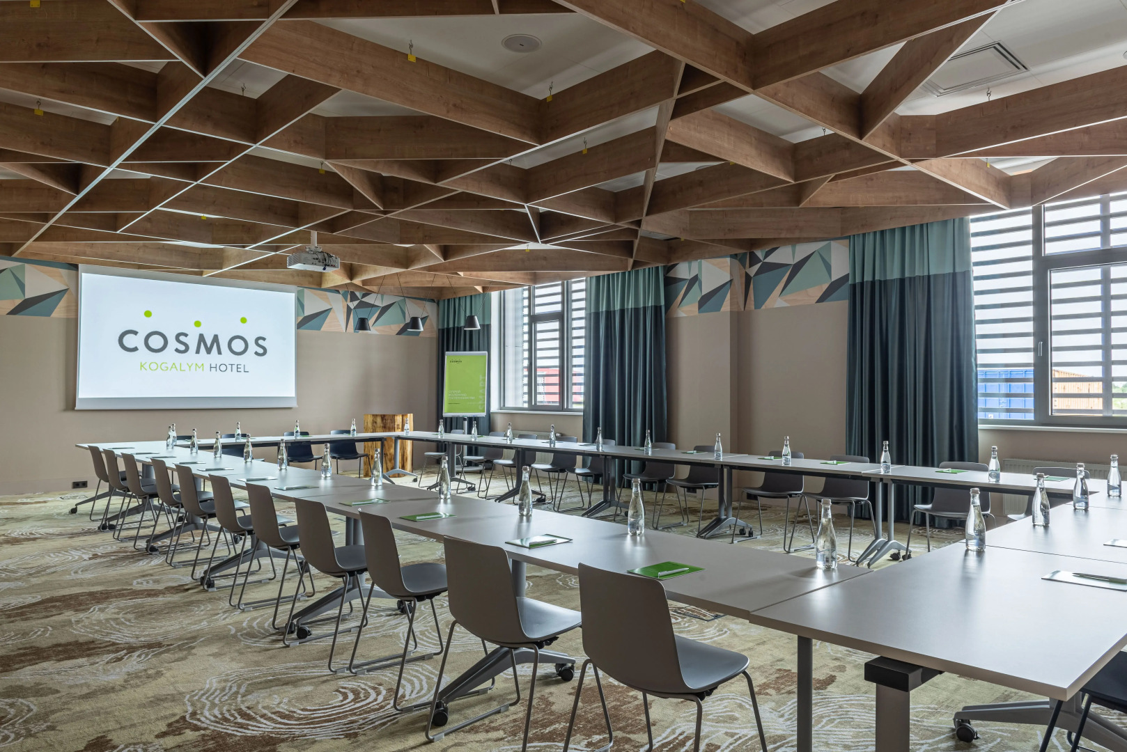 Cosmos Smart Kogalym Hotel (Космос Смарт Когалым Отель)