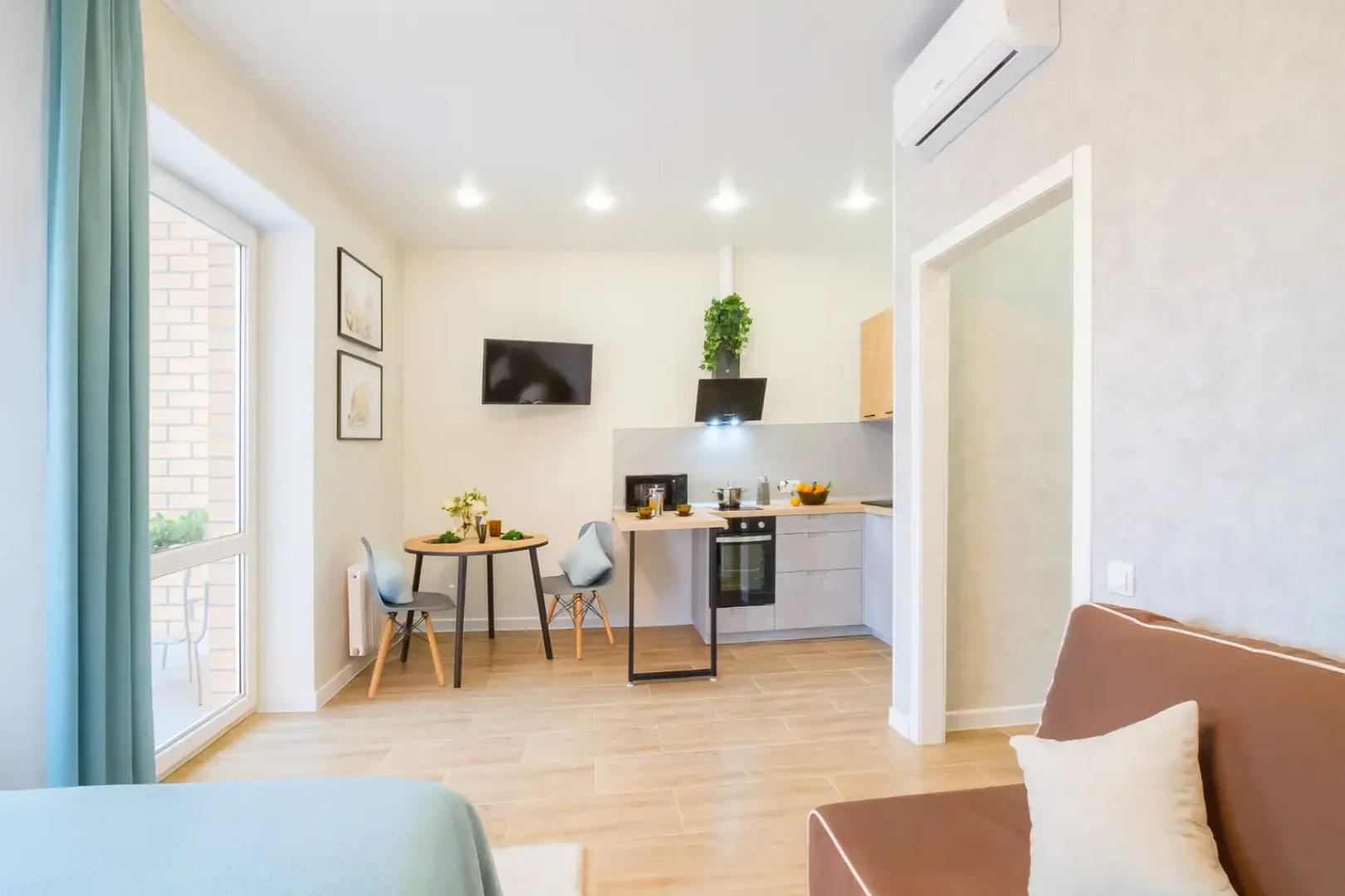 Апартаменты Стильная Квартира-Студия в Центре Города