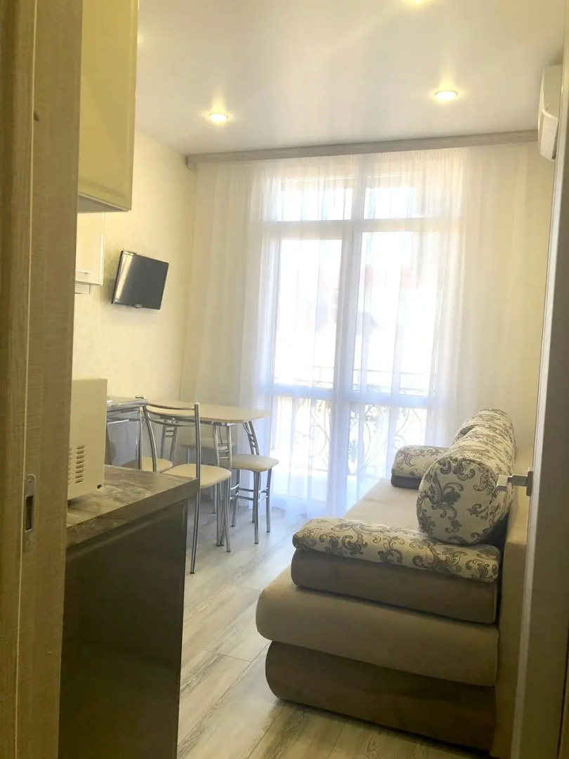 Апартаменты 1 на Нижнеимеретинской 143