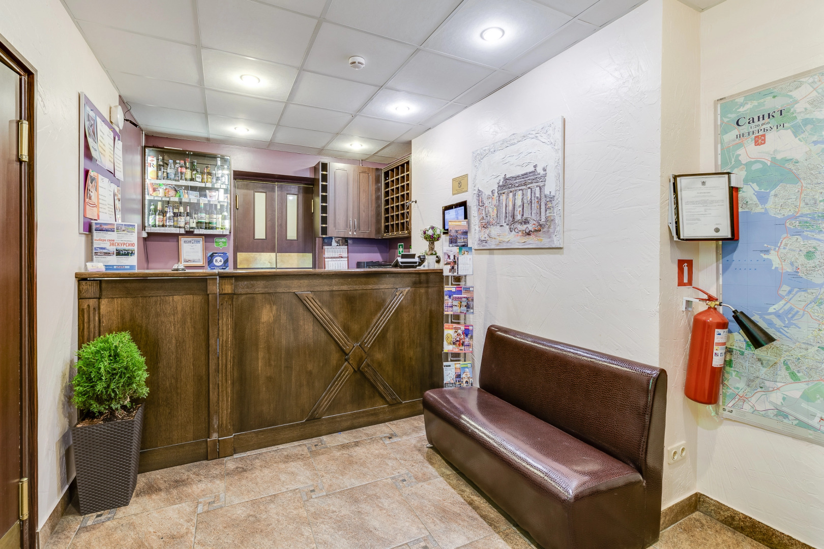 Отель Велес