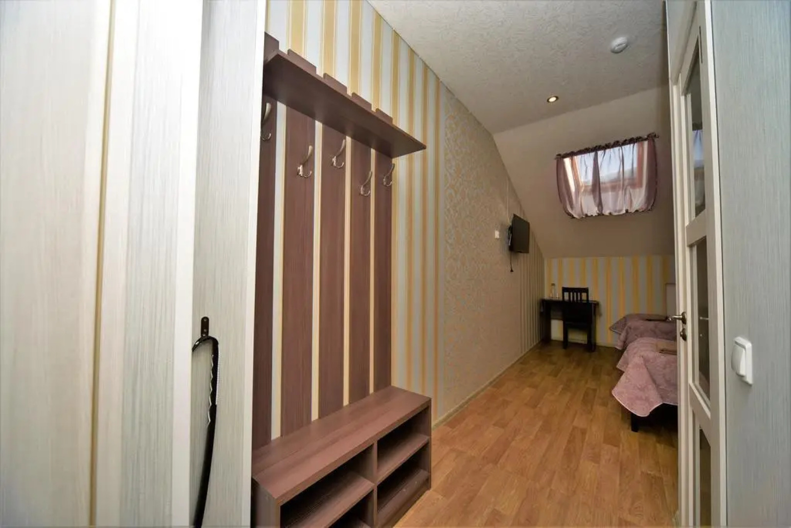 Отель Картуши