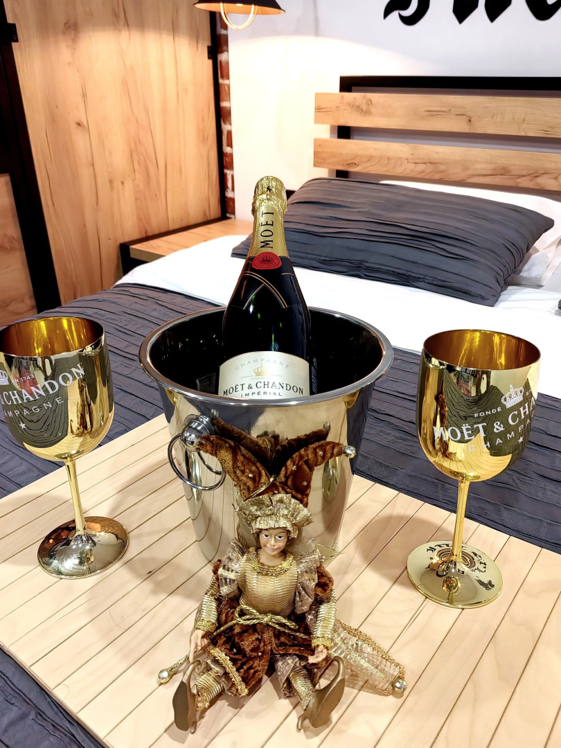 Апартаменты InterLoft 1 Old Town Free Parking Wi-Fi 100/50 Smart TV