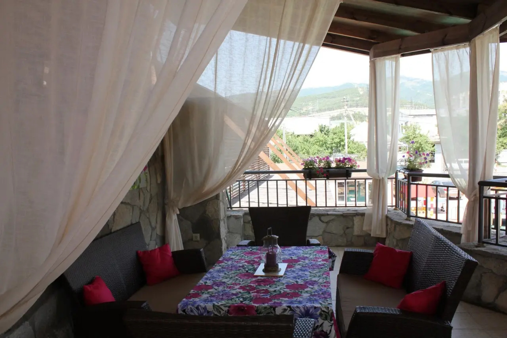 Отель Маринус