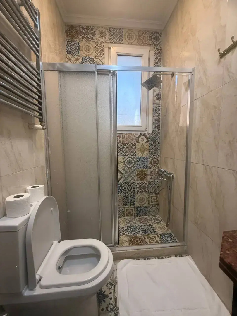 Апартаменты 3BR Flat Old Style 4AC Terrace, Metro