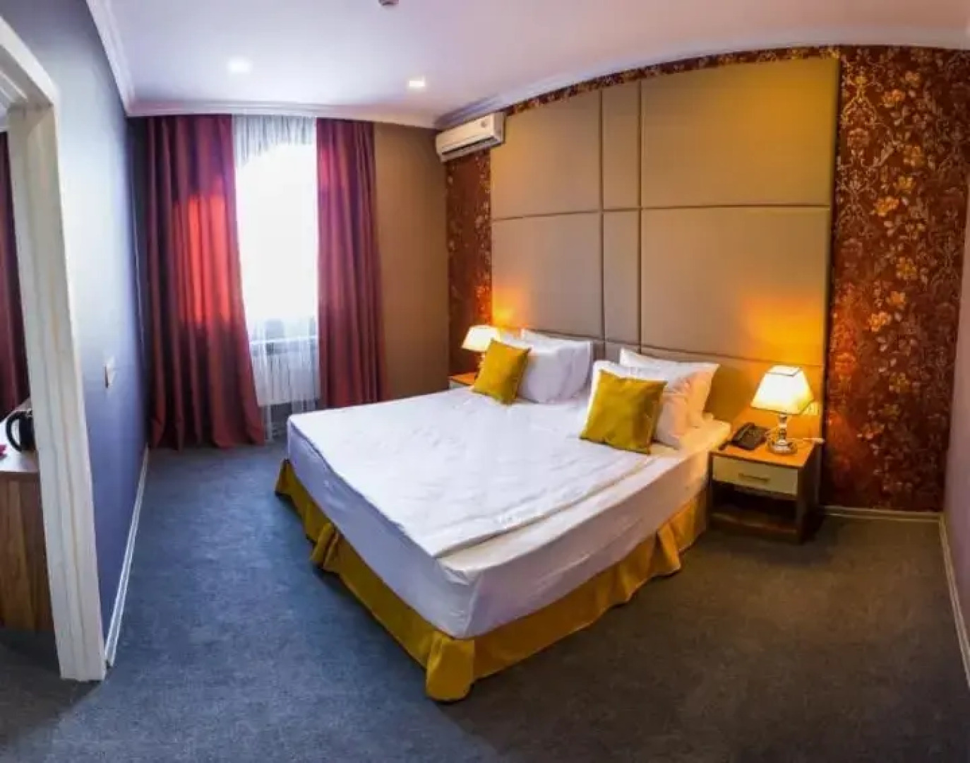 Отель Square Boutique