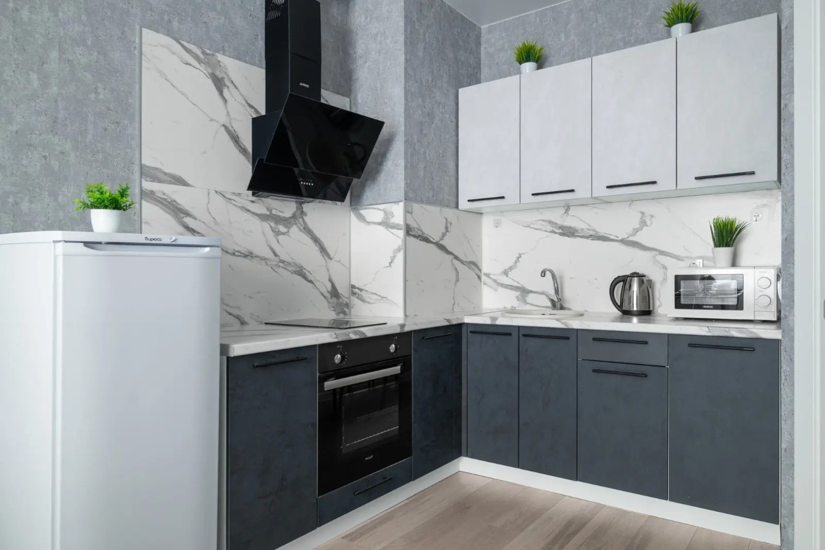 Квартира уютная однокомнатная на Петра Метальникова 40