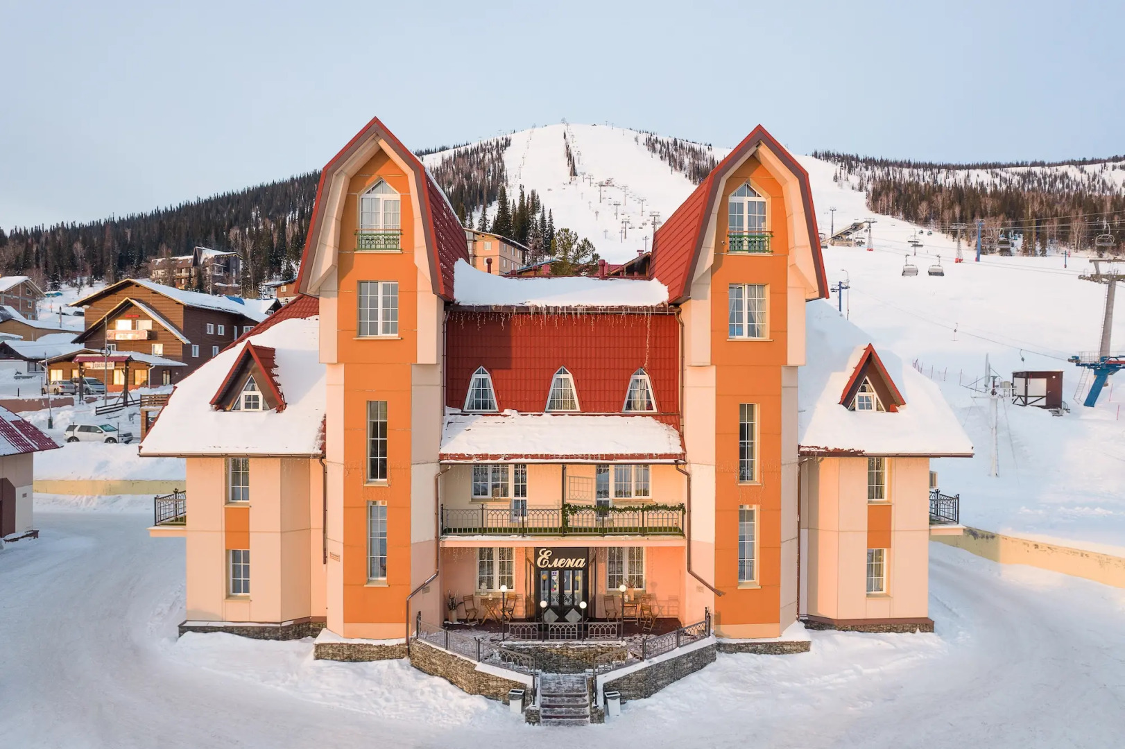 Отель Елена Шерегеш