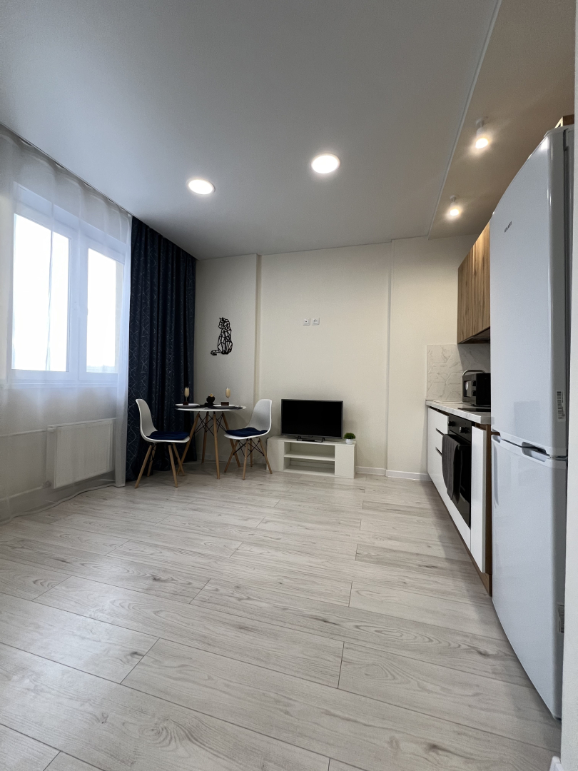 Квартира Стильная студия на университетской