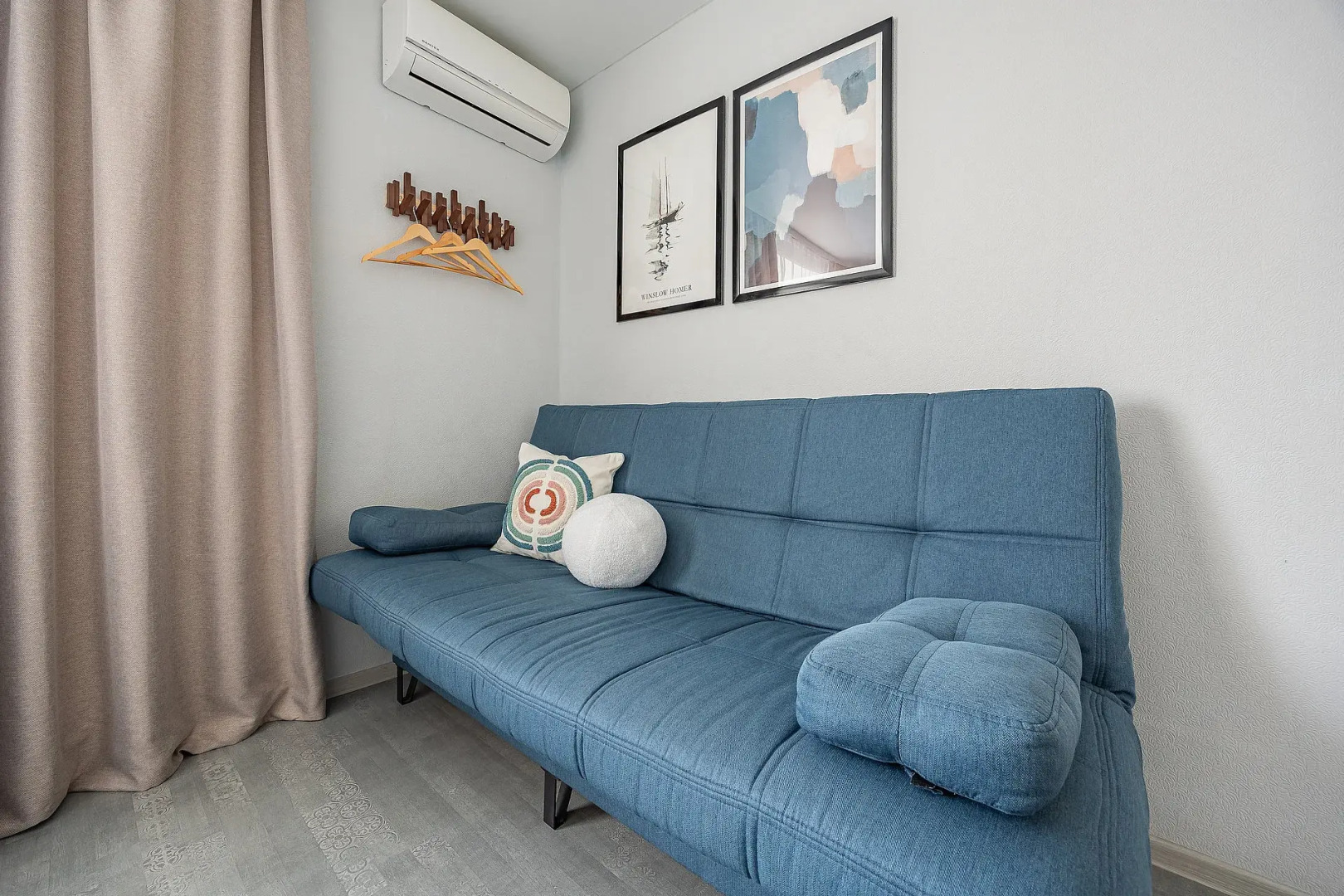 Апартаменты двухкомнатные в самом центре на Большой Покровской 73, Сова-Дом