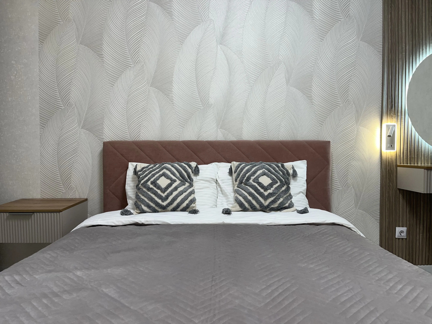 Квартира Уютная Напротив Железнодорожного Вокзала