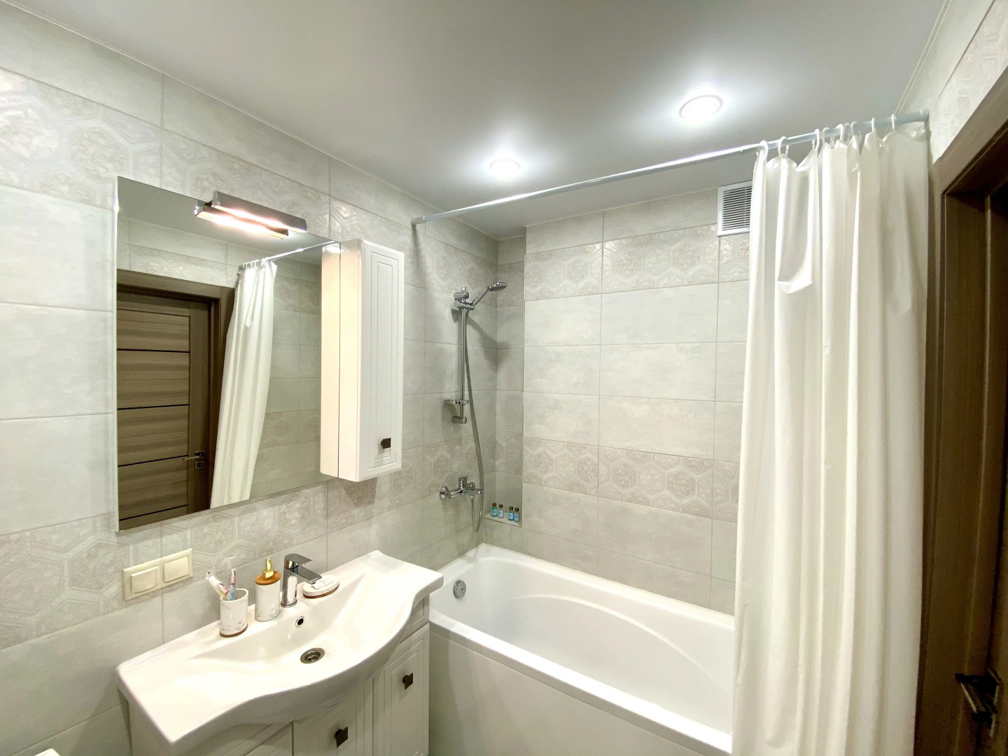 Апартаменты Fsf Премиальные В Центре - Дистанционный Заезд