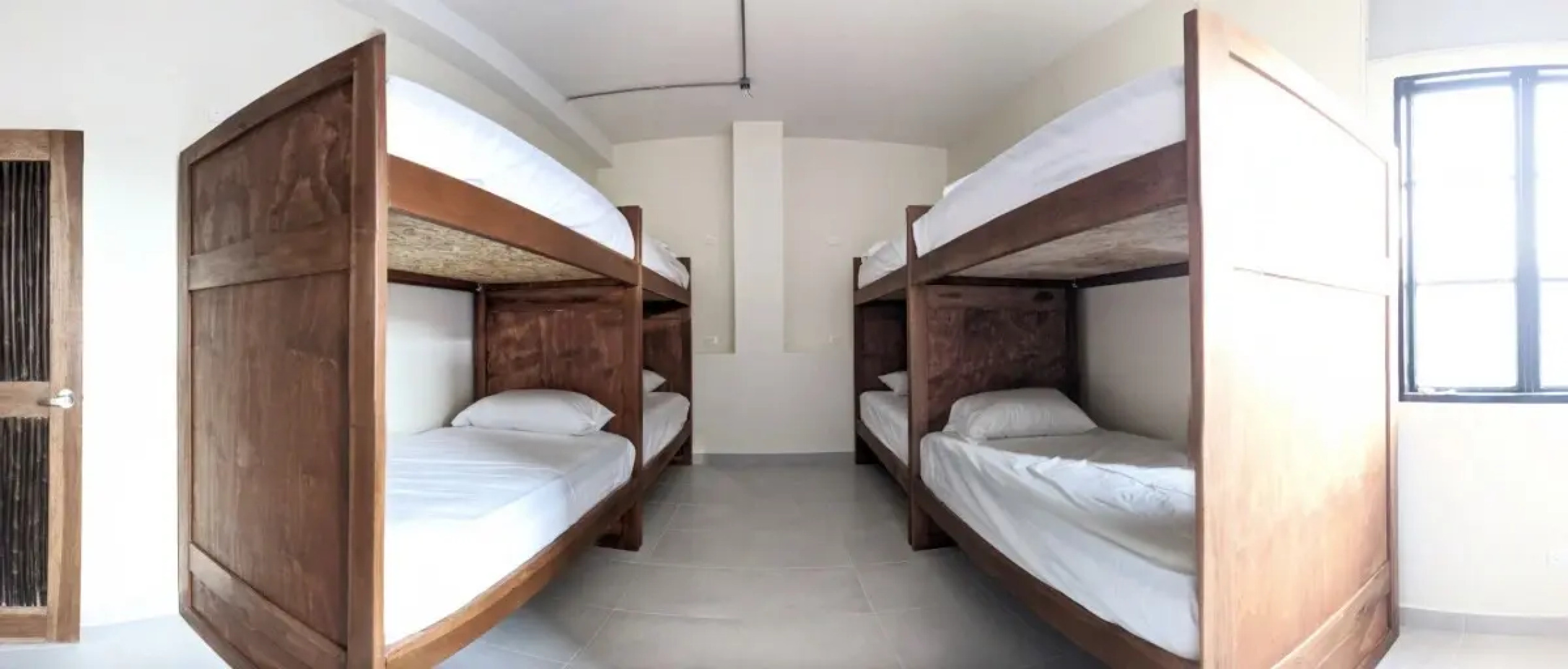 Хостел Distrito