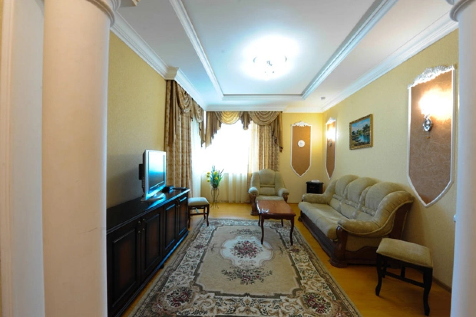 Отель Эдельвейс