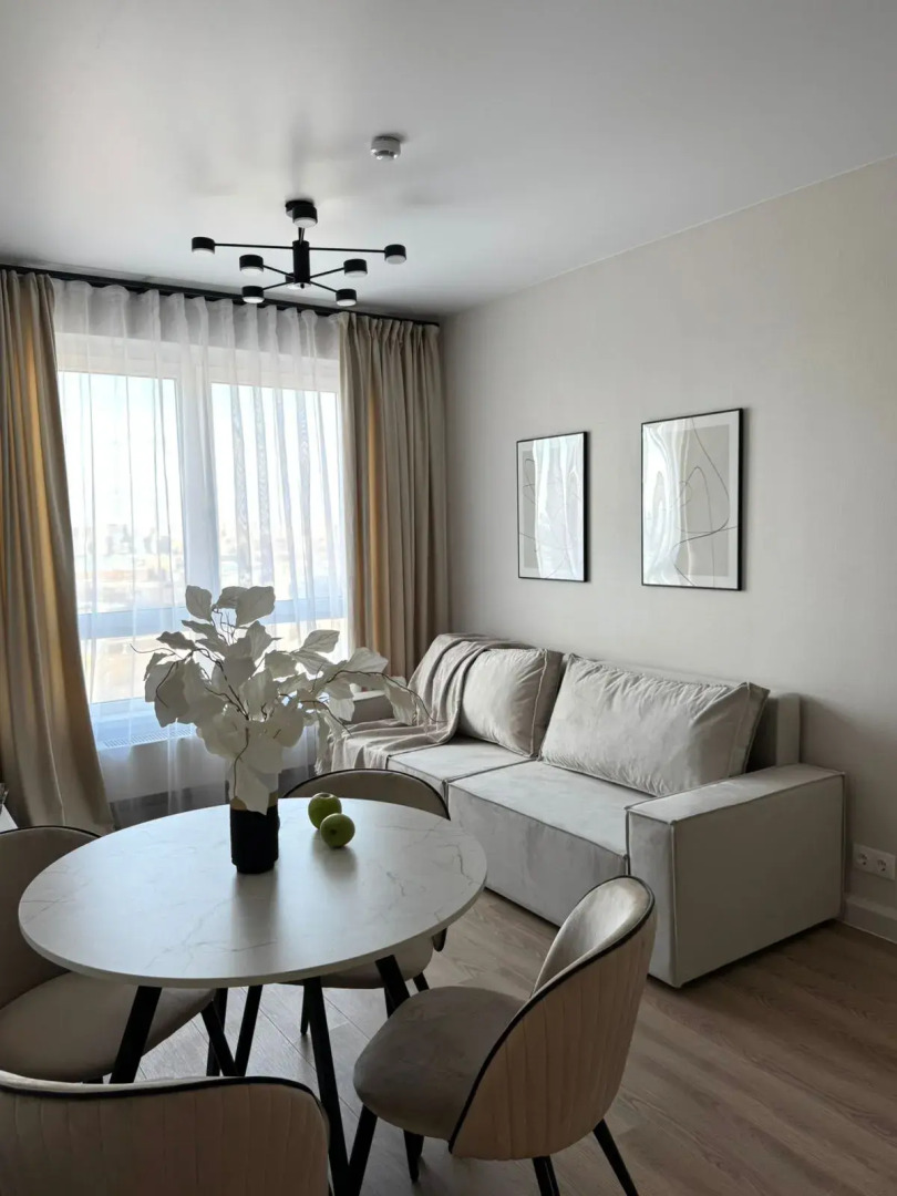 Квартира Стильная Евро 3-комнатная