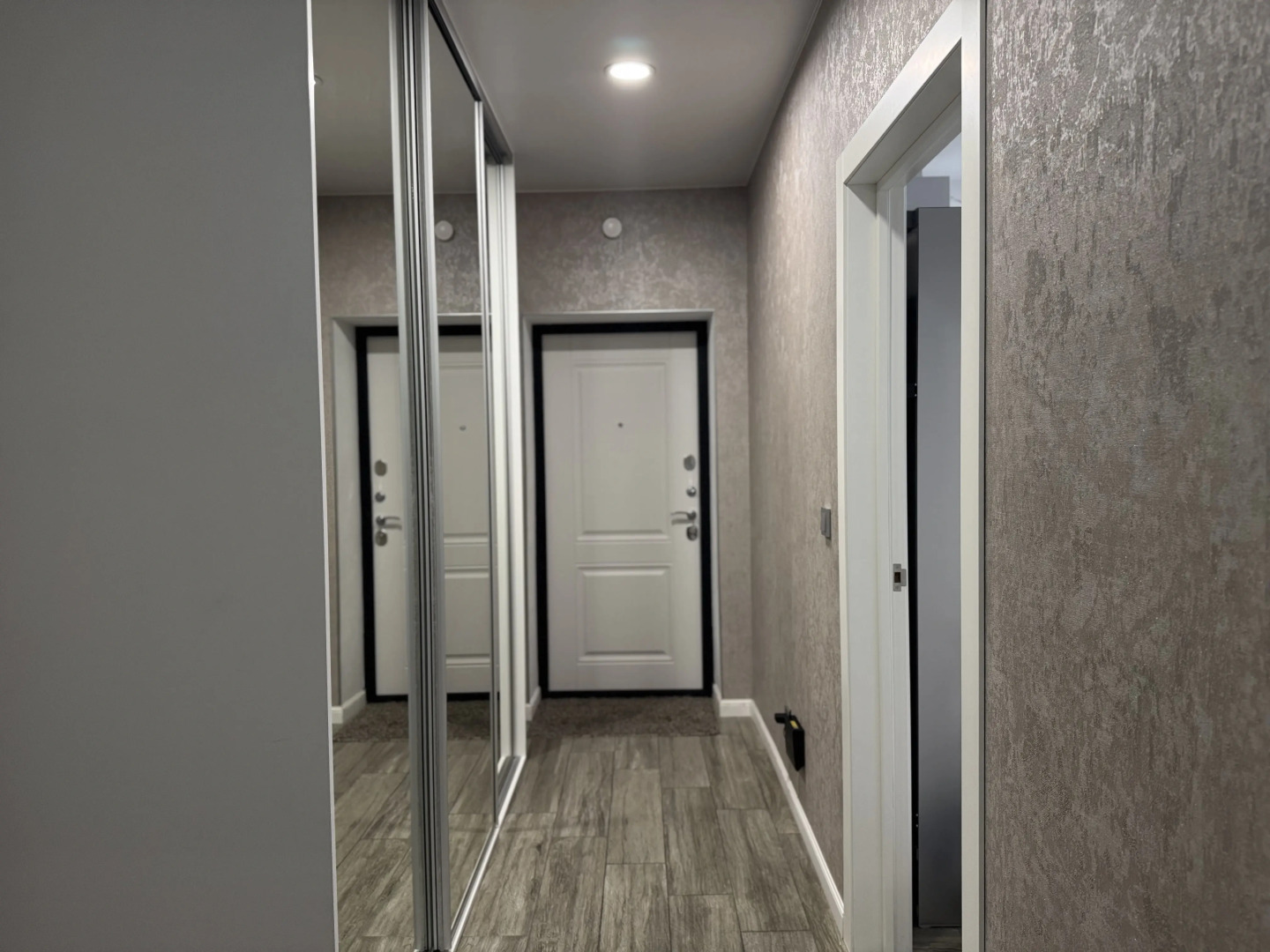 Квартира двухкомнатная в центре Морская волна