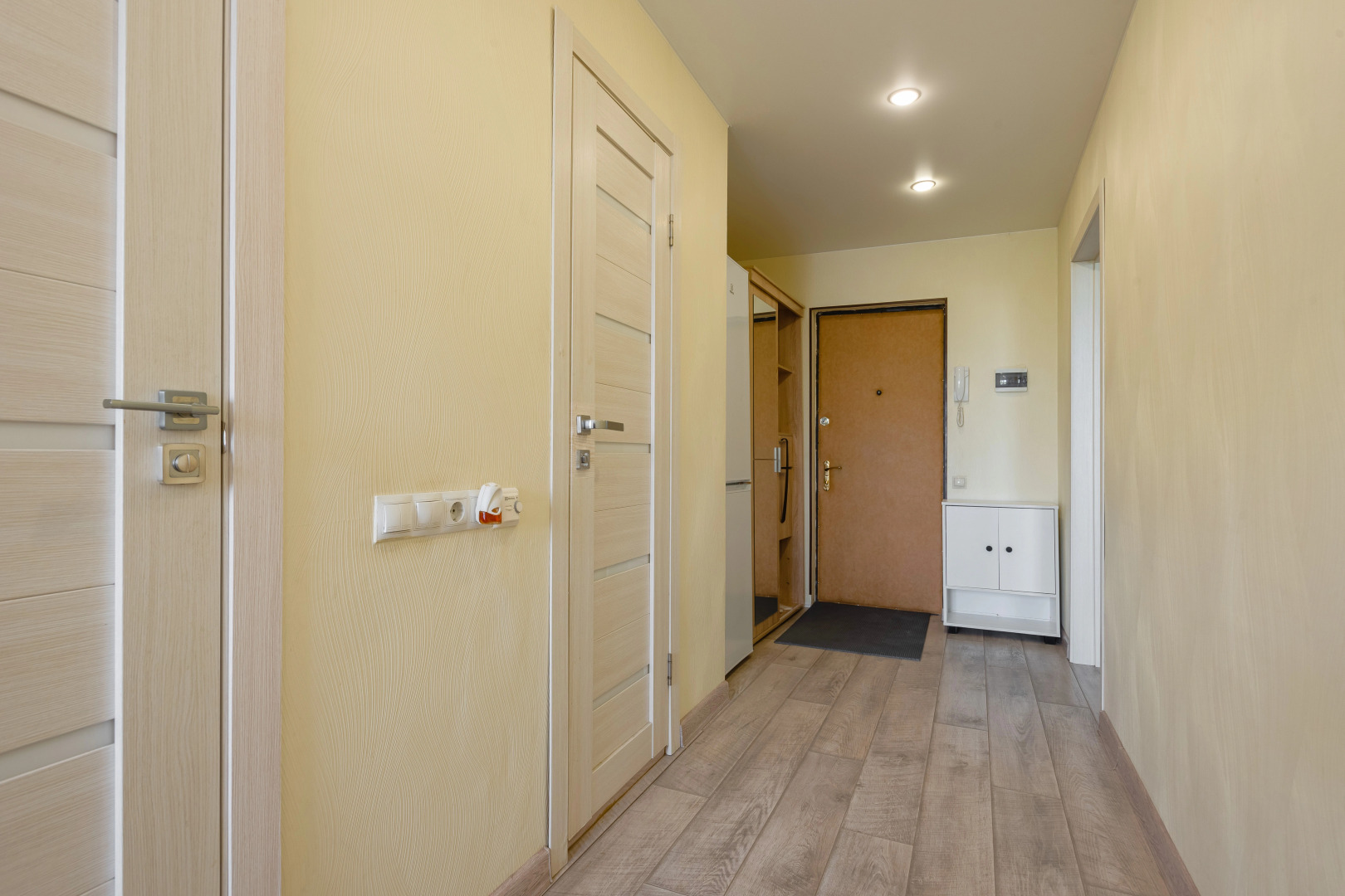 Квартира Новоугличское 53