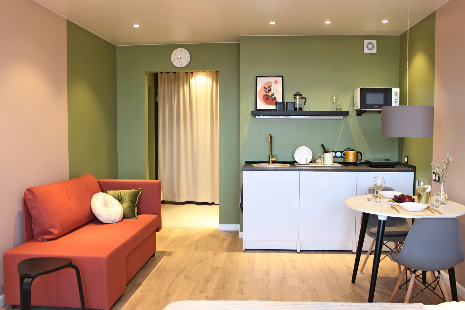 Pudra-Room Студия 30м2 рядом с Проспектом Октября