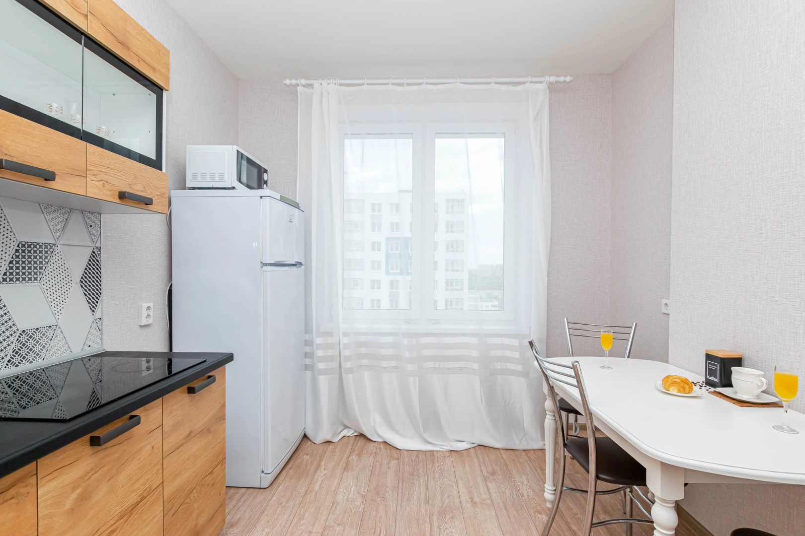 Квартира Двухкомнатная у Комсомольской площади