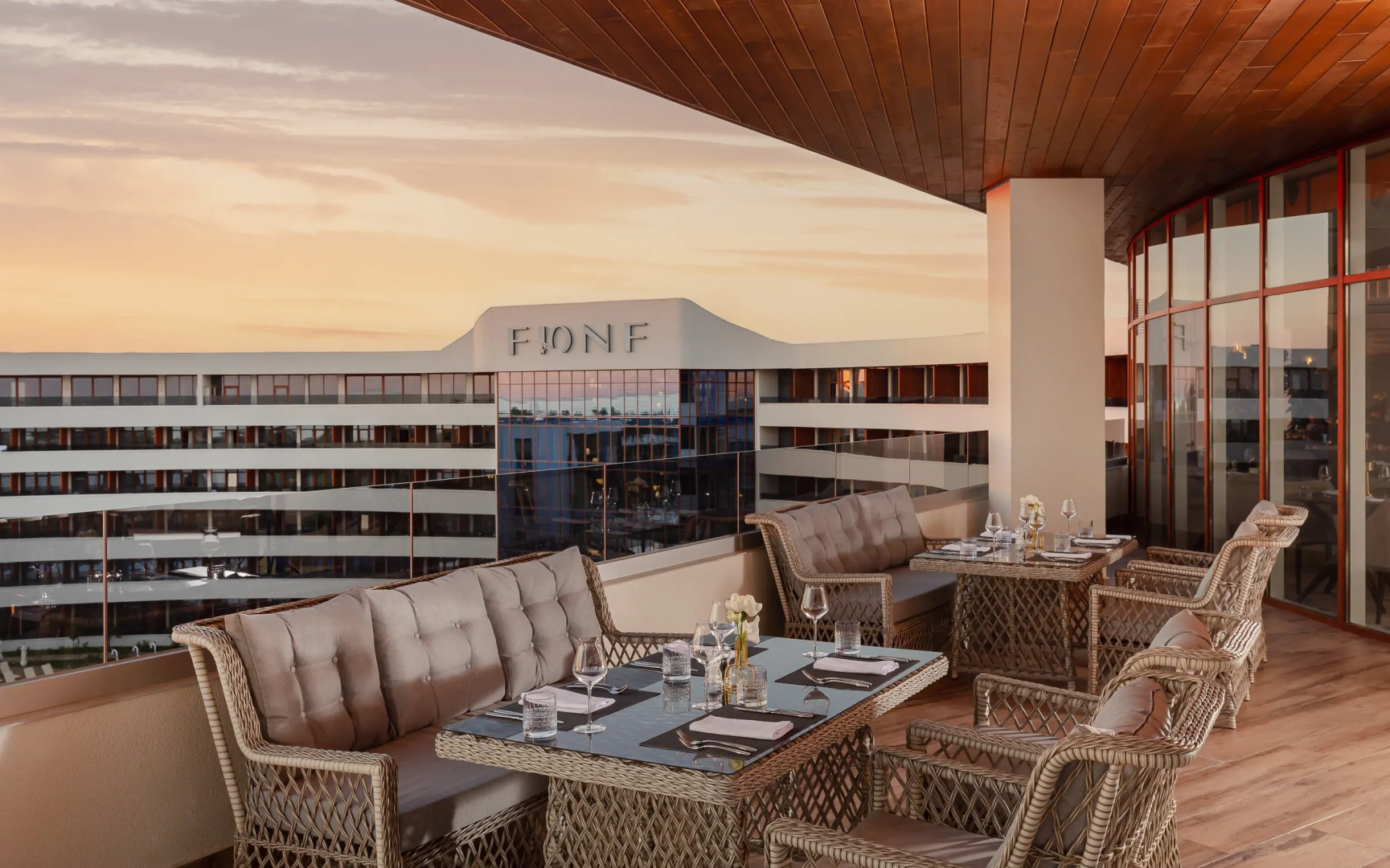 Отель FЮNF Luxury Resort & Spa Anapa Miracleon