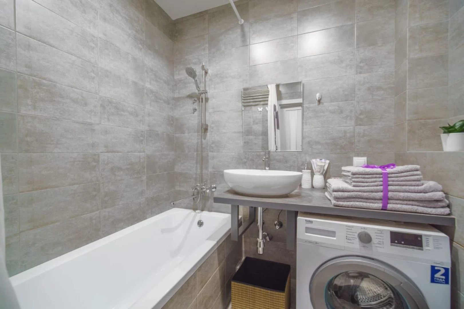 Квартира "Билет в Париж" рядом с парком Галицкого. Сеть Мята