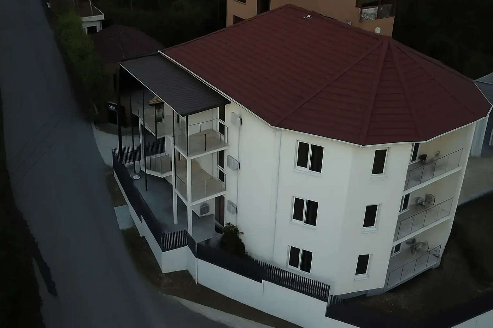 Отель Манон