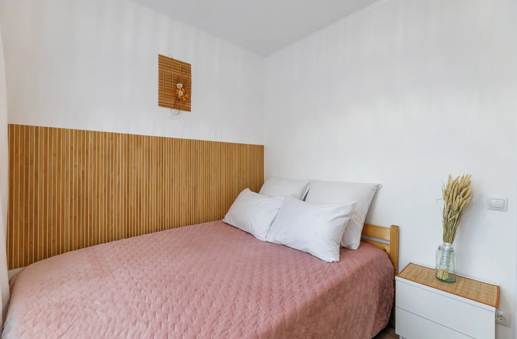 Квартира Двухкомнатная на Сойфера 37