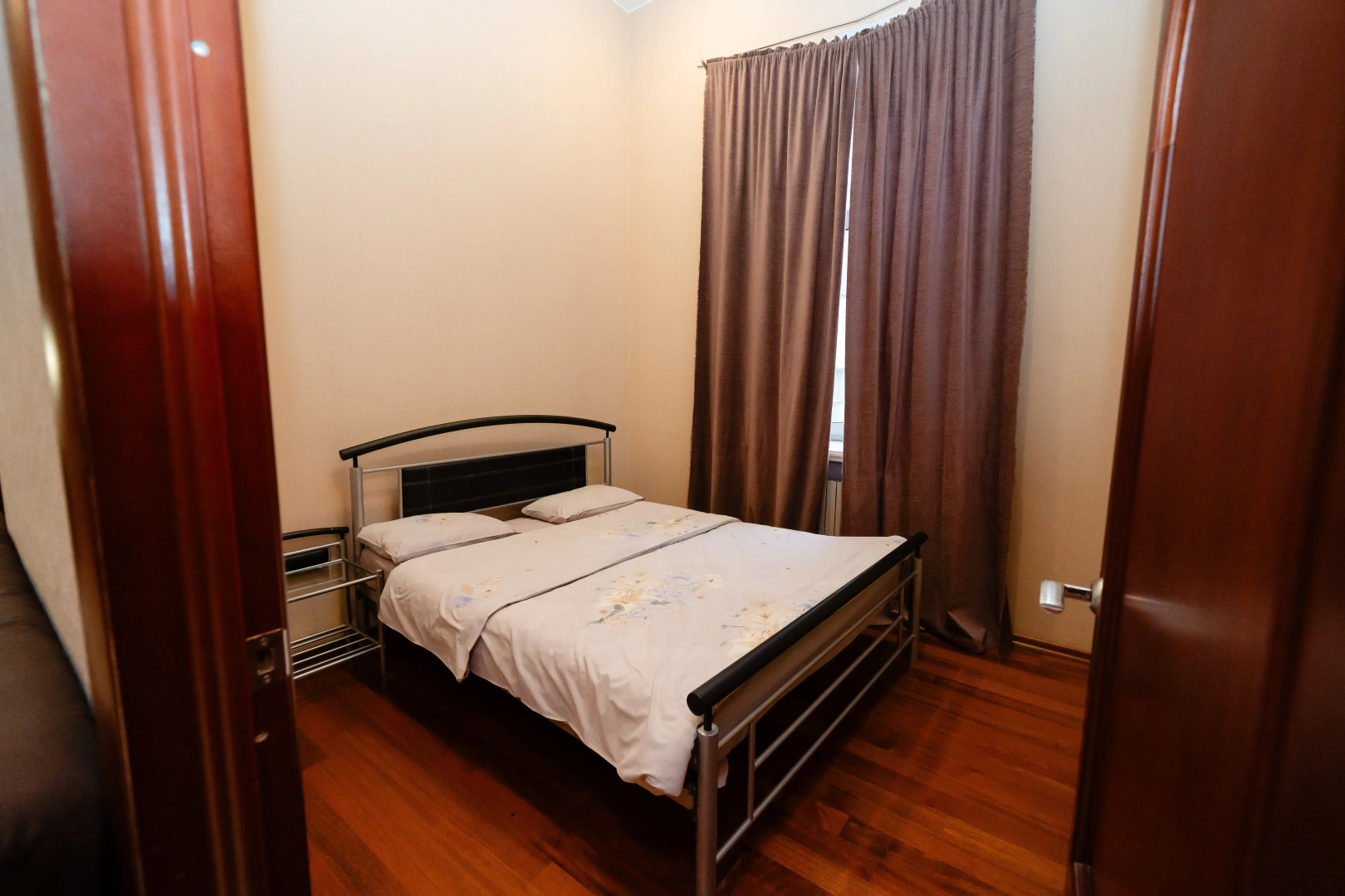 Апартаменты Трехкомнатные Апартаменты с Джакузи на Большой Морской 19