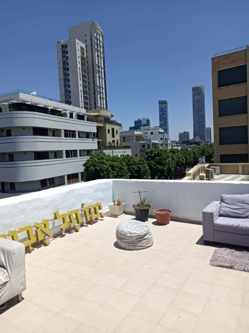 Квартира просторная 4-комнатная