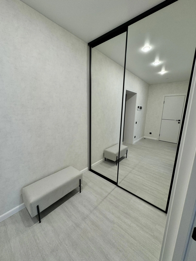 Апартаменты Двухкомнатные на Строителей 60/4