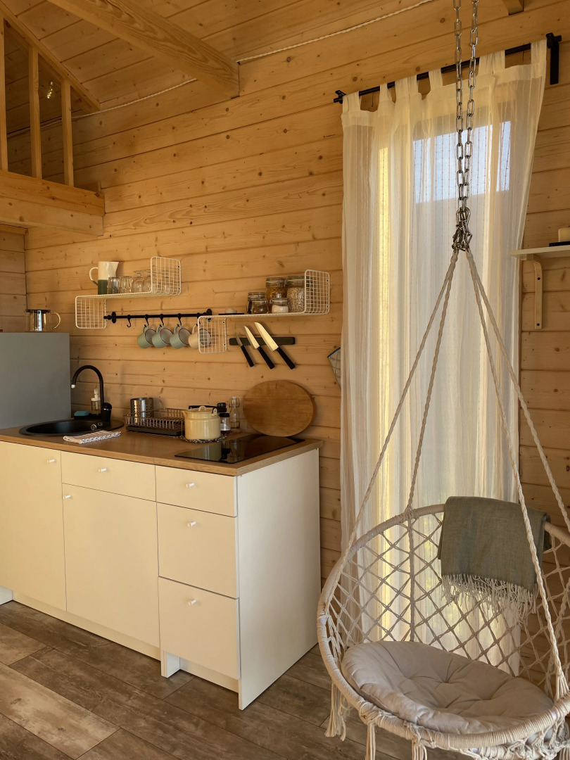 Дом Уютный домик у Игоры, белый