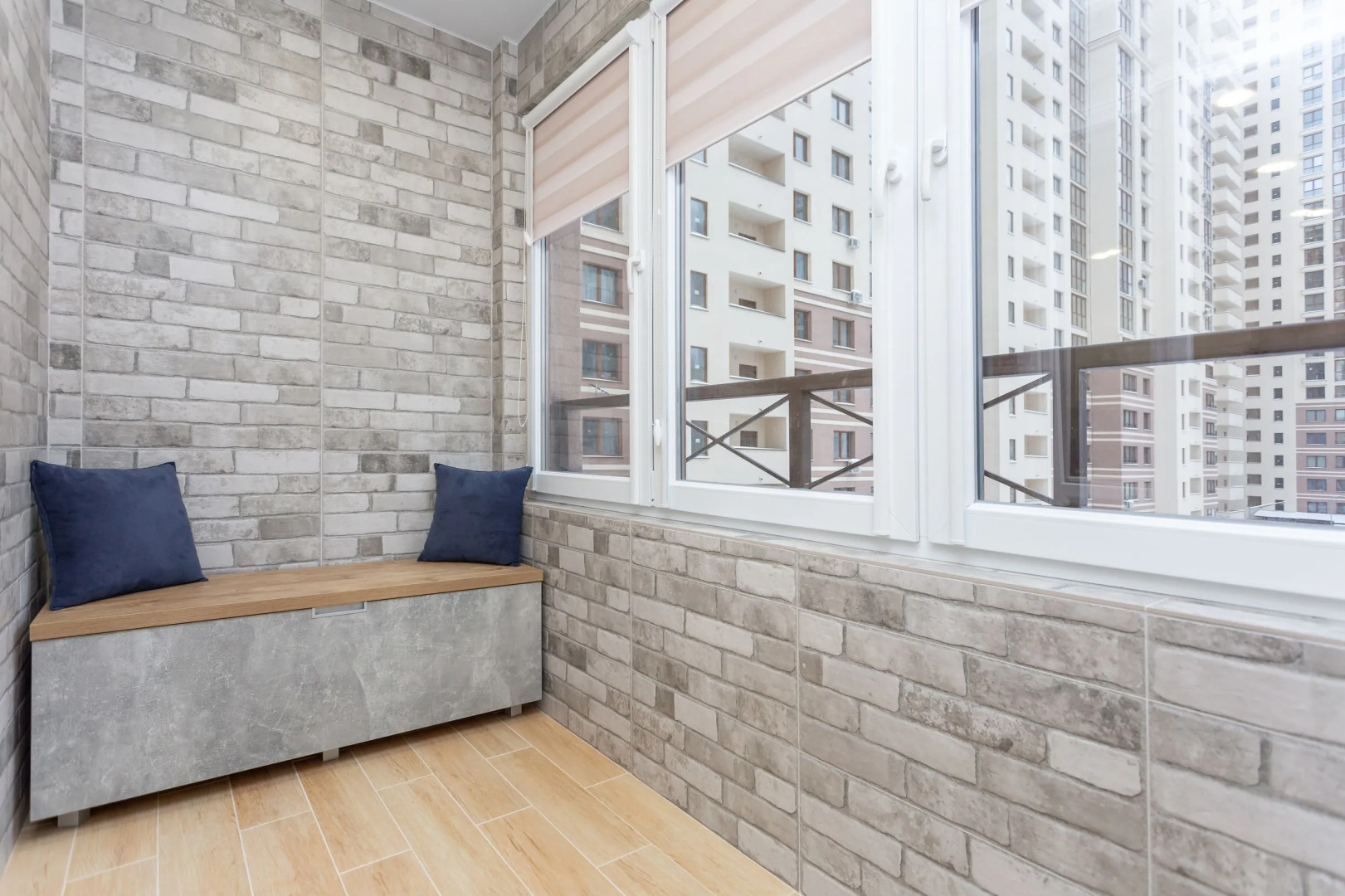 Квартира на сутки Парк Челюскинцев Метро в шаговой доступности Кухня объединена с жилой зоной Отдельная спальня Wi-Fi Самозаселение