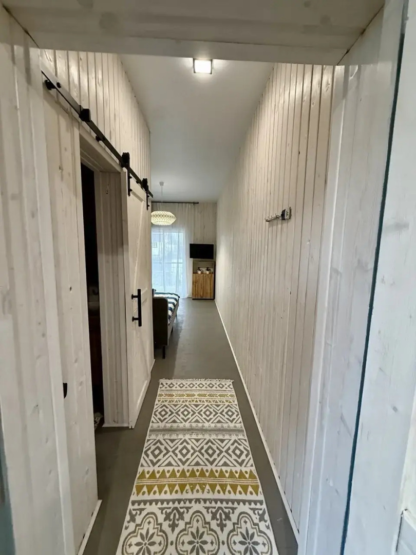 Частный дом уютный с баней и мангальной зоной в центре