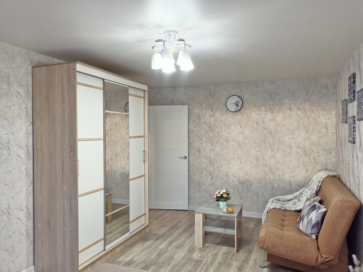 Апартаменты на проспекте Толбухина 45 с красивым видом