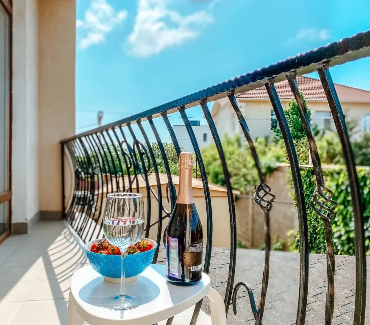 Квартира у Моря с Бассейном