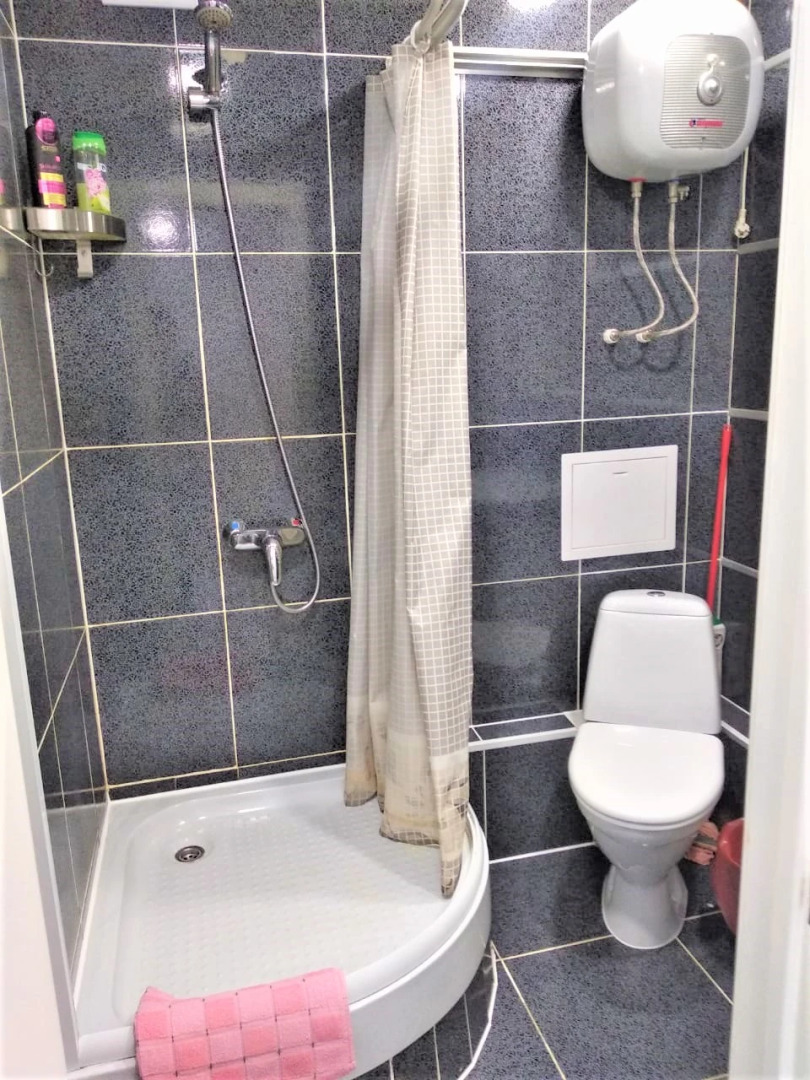 Апартаменты возле площади 1905 года