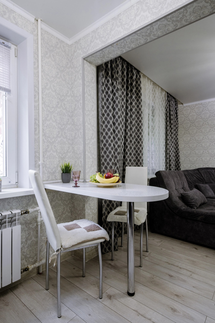 Квартира Green FOX с большой спальней и кухней в самом центре города