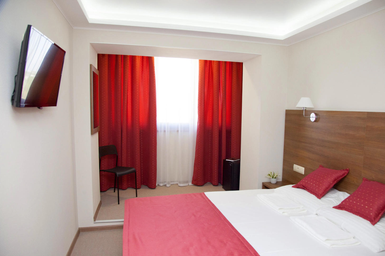 Отель Милот