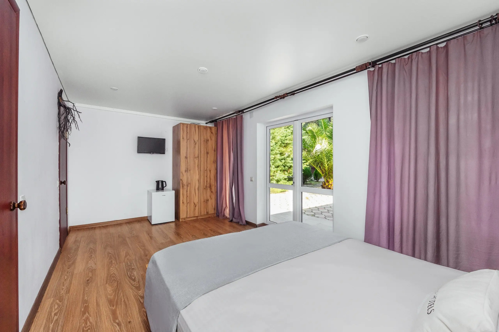 Курортный отель Отель Eco House Pitiunt