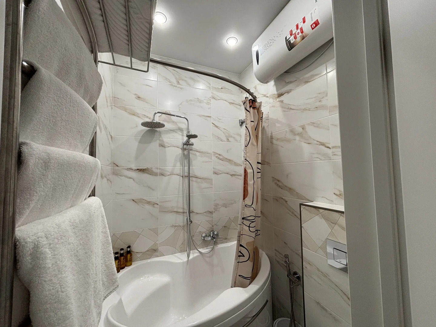 Апартаменты Семейная студия Люкс Монро