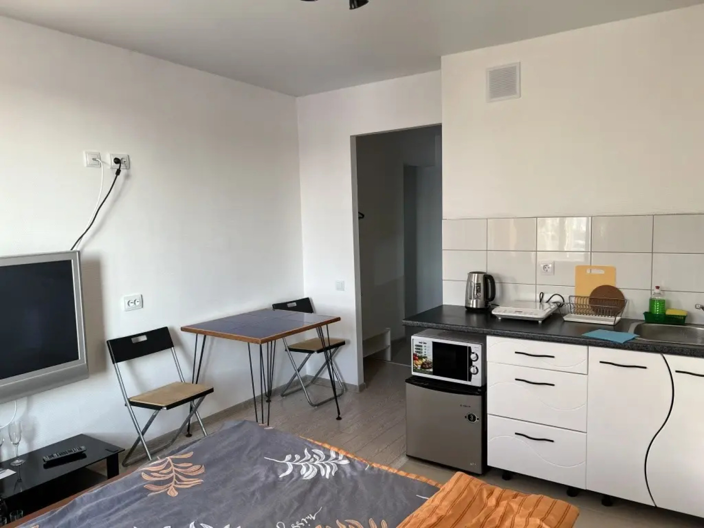 Апартаменты-студия на Московском шоссе 1