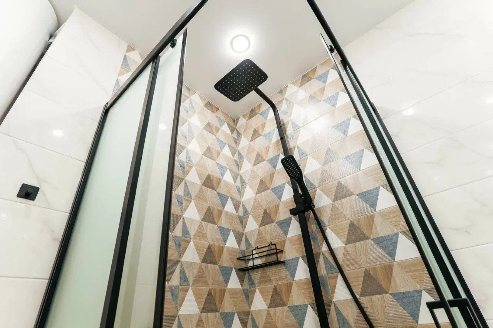 Апартаменты на берегу реки Анагара