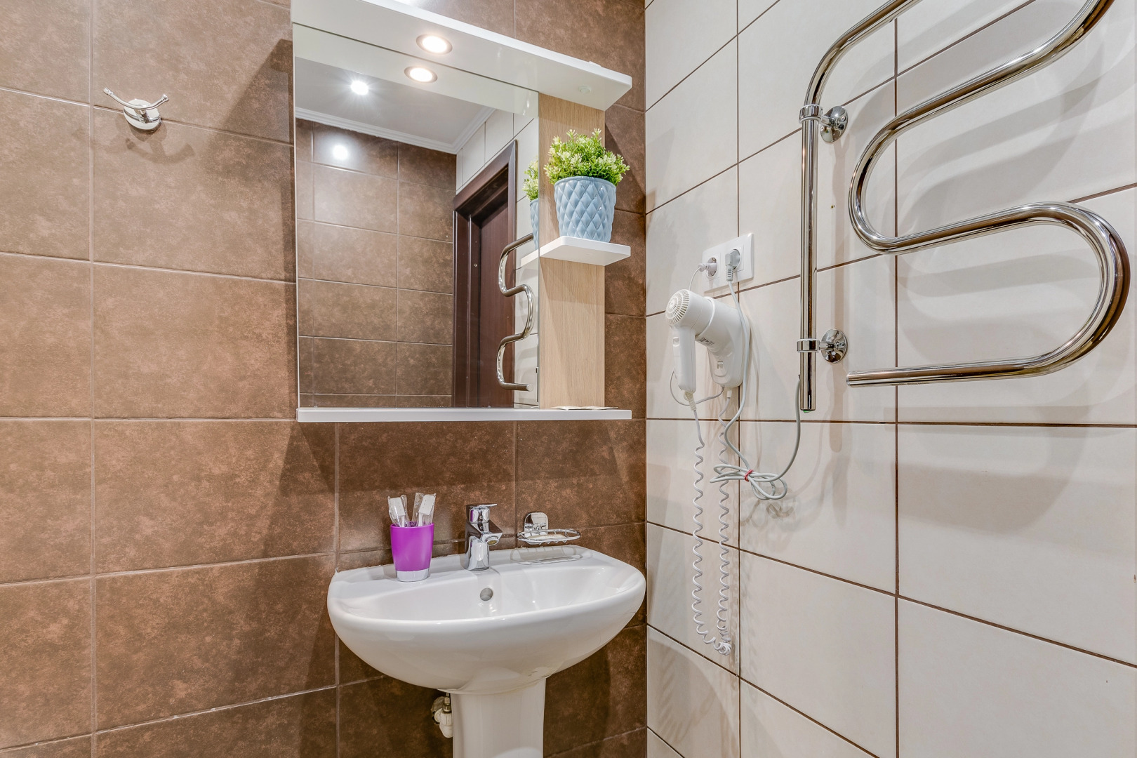 Отель Велес