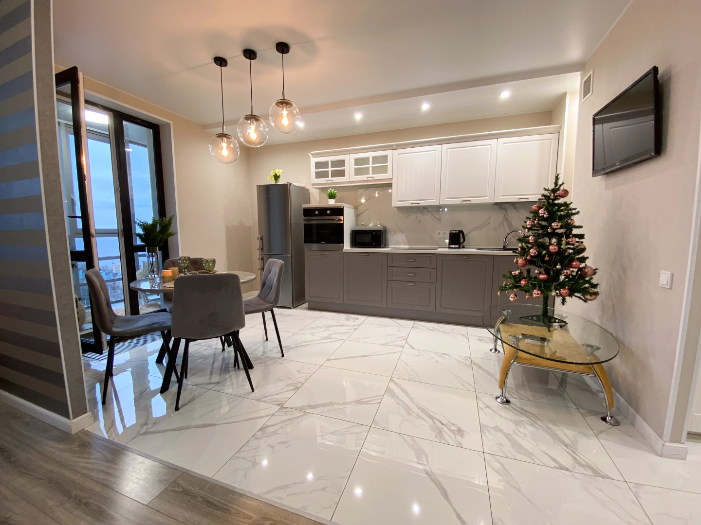 Апартаменты в центре с видом на Волгу