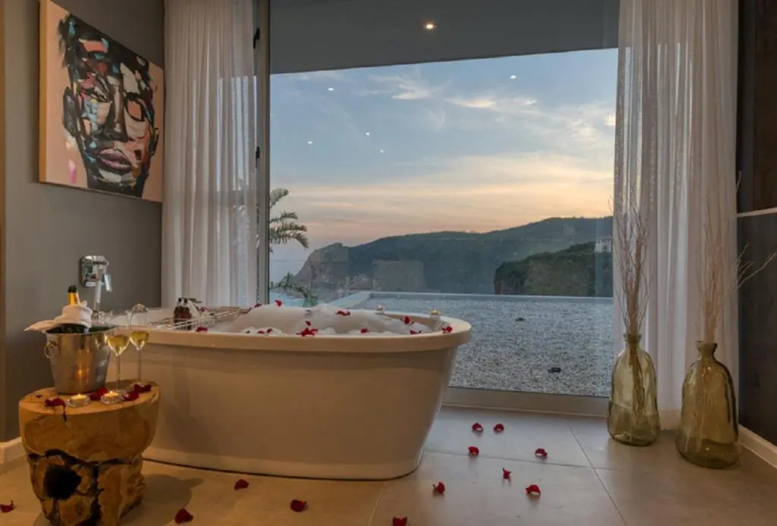 Отель Crown on the heads